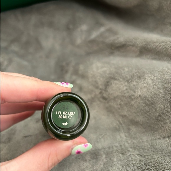 La Mer Skincare Set with Blue and Teal Pouches - Picture 11 of 11